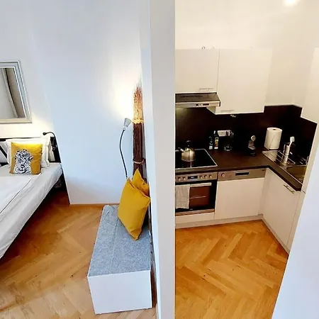 Homelystay - Downtown App Апартаменты Грац
