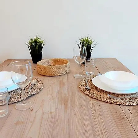 Homelystay - Downtown App *