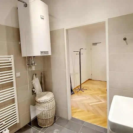 Homelystay - Downtown App Lägenhet Graz
