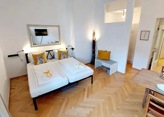 Homelystay - Downtown App Apartmán *