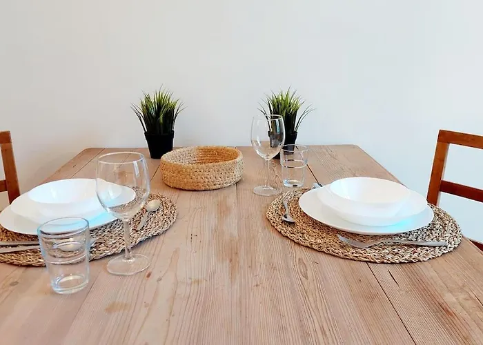 Homelystay - Downtown App *