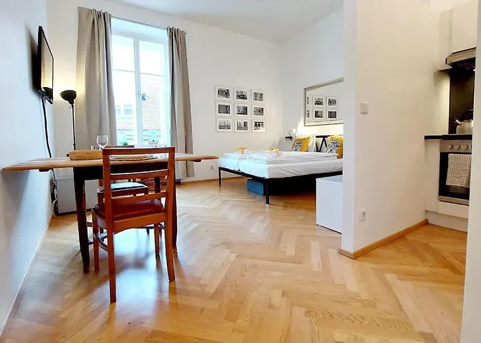 شقة Homelystay - Downtown App *